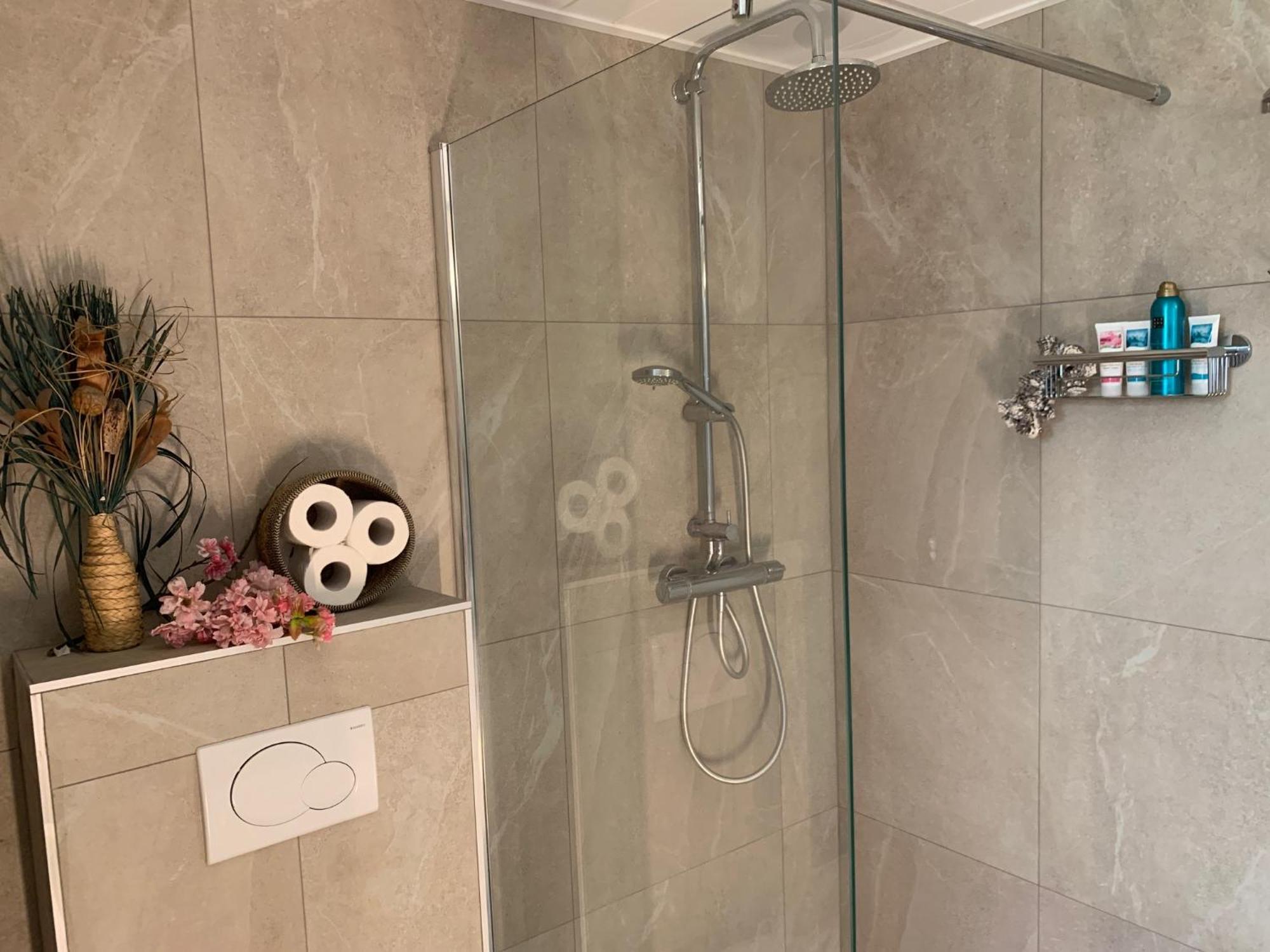 Romantisch Wellness Appartement Met Prive Hottub Sauna Gamesroom Den Ham 外观 照片